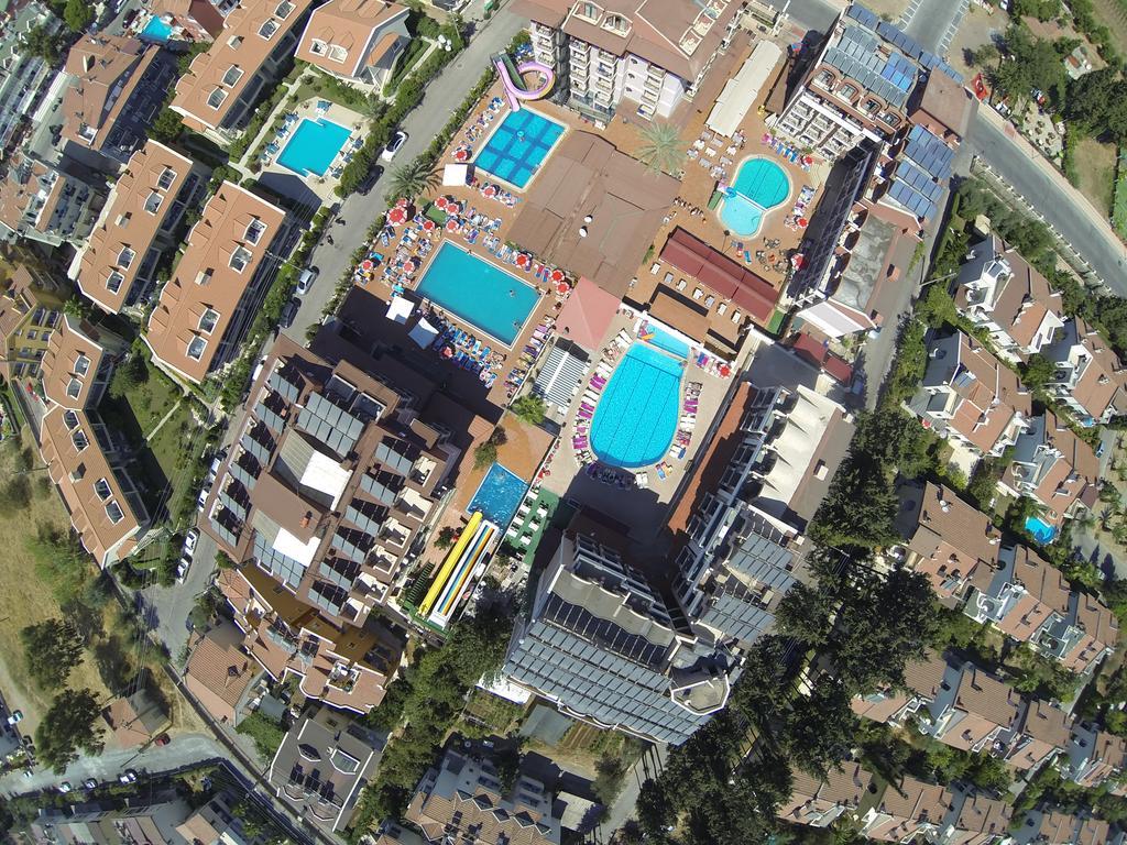 Club Chicago Hotel 马尔马里斯 外观 照片