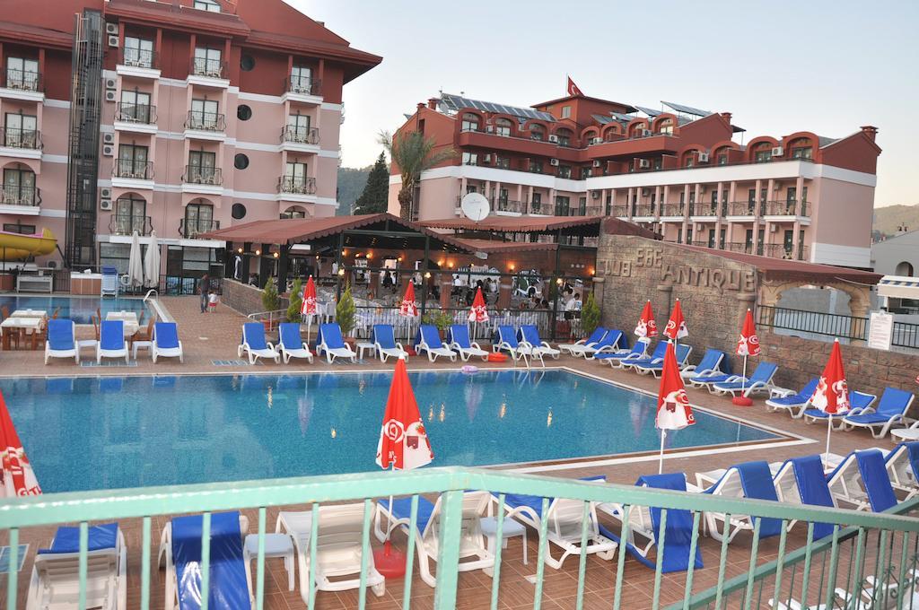 Club Chicago Hotel 马尔马里斯 外观 照片